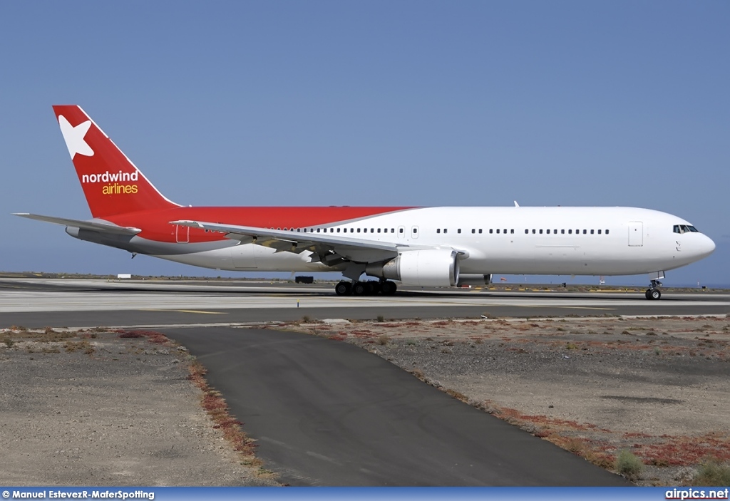 VP-BRL, Boeing 767-300ER, Nordwind