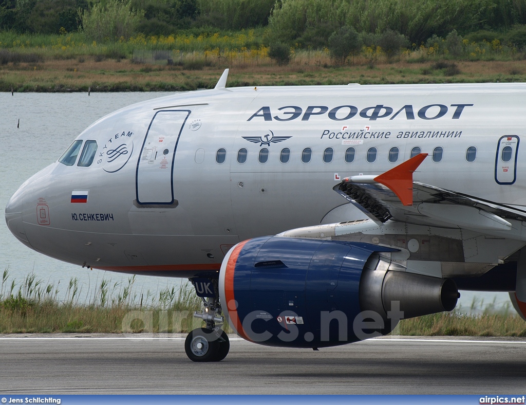 VP-BUK, Airbus A319-100, Aeroflot