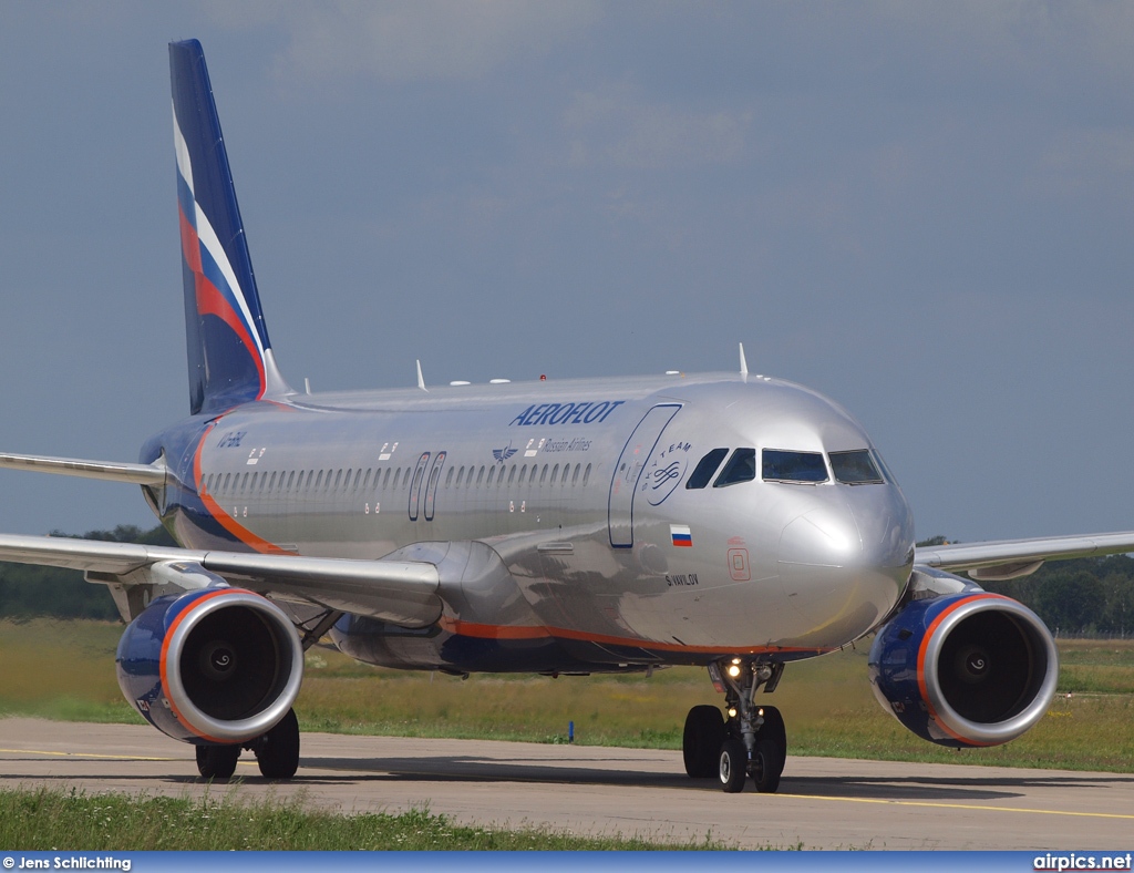 VQ-BHL, Airbus A320-200, Aeroflot