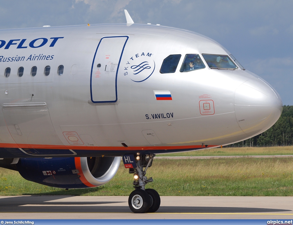 VQ-BHL, Airbus A320-200, Aeroflot