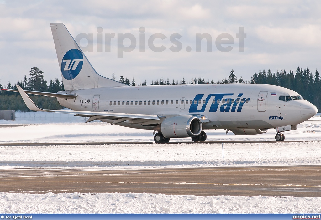 VQ-BJU, Boeing 737-500, UTair