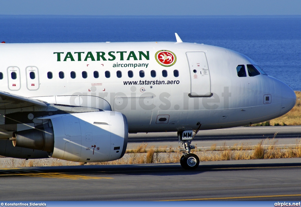 VQ-BMM, Airbus A319-100, Tatarstan Airlines