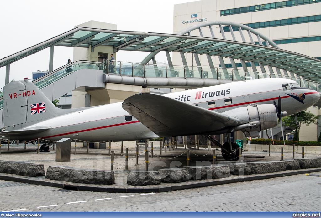 VR-HDA, Douglas C-47A Skytrain, Cathay Pacific