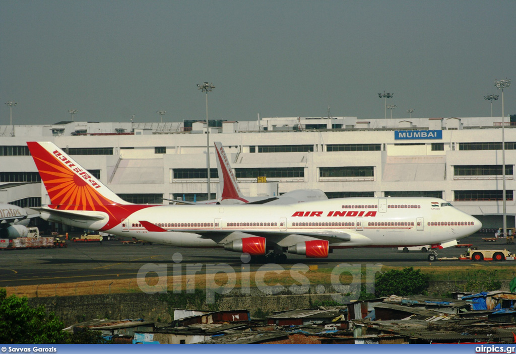 VT-AIS, Boeing 747-400, Air India