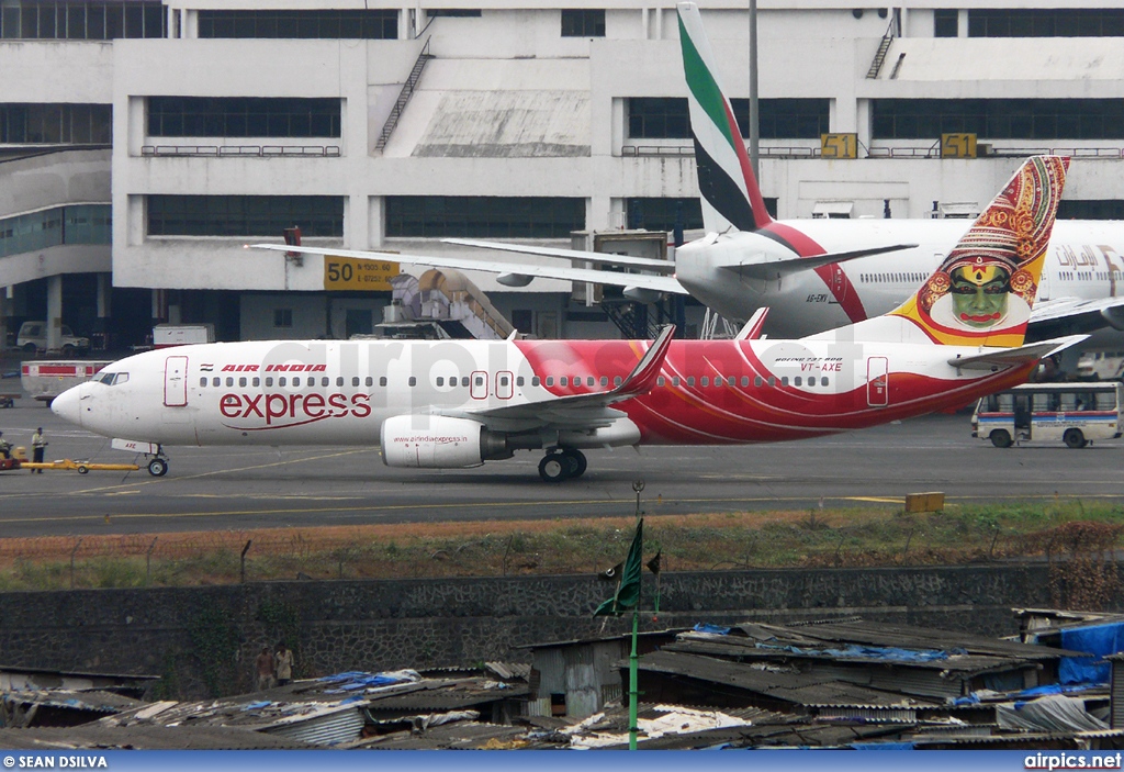 VT-AXE, Boeing 737-800, Air India Express