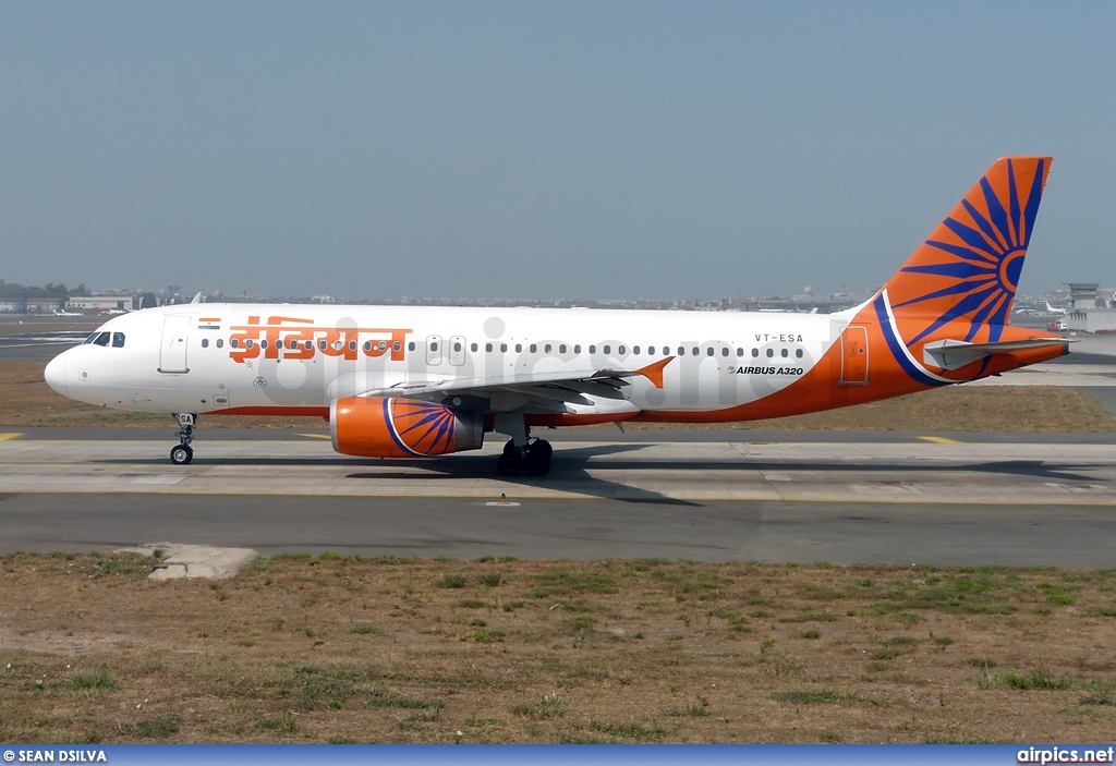 VT-ESA, Airbus A320-200, Indian Airlines