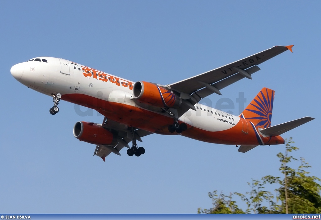 VT-ESA, Airbus A320-200, Indian Airlines