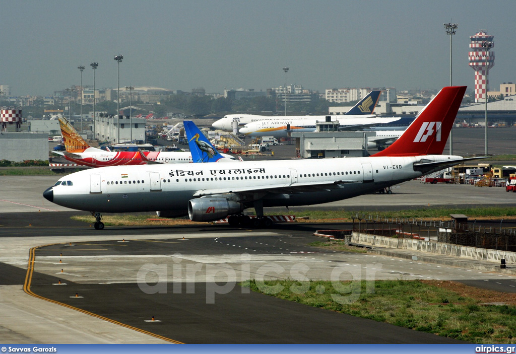 VT-EVD, Airbus A300B4-200, Indian Airlines