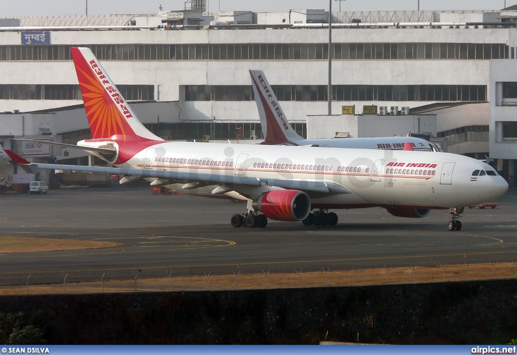 VT-IWB, Airbus A330-200, Air India