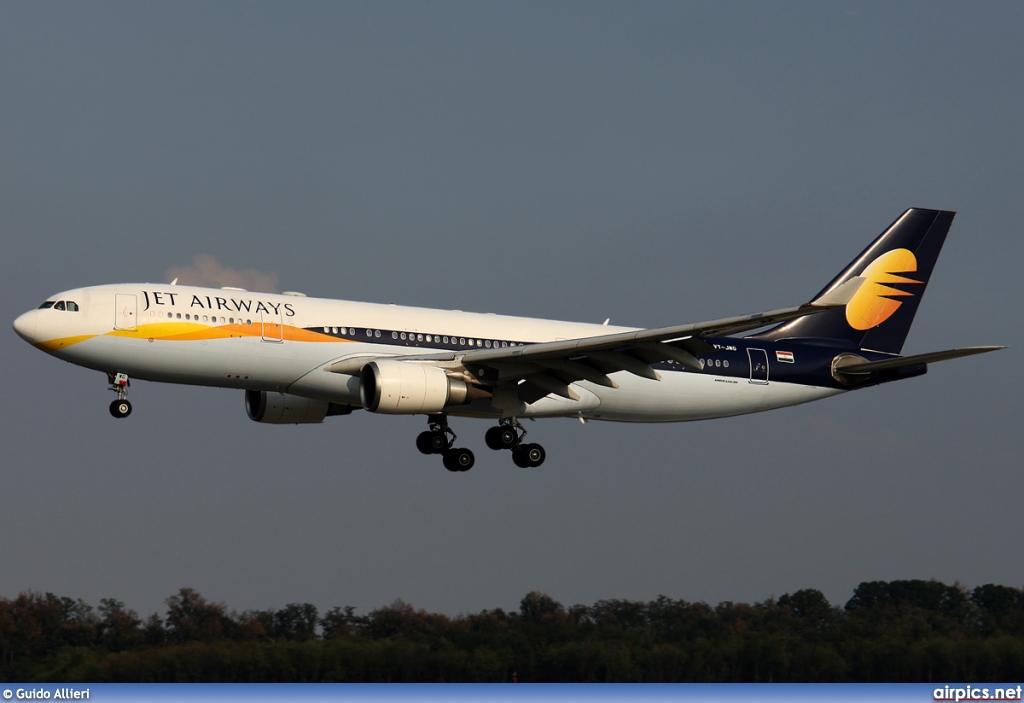 VT-JWG, Airbus A330-200, Jet Airways