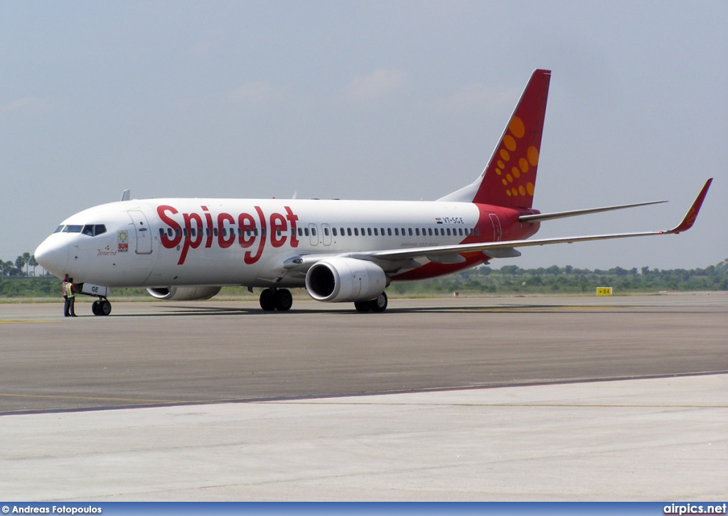 VT-SGE, Boeing 737-800, Spicejet