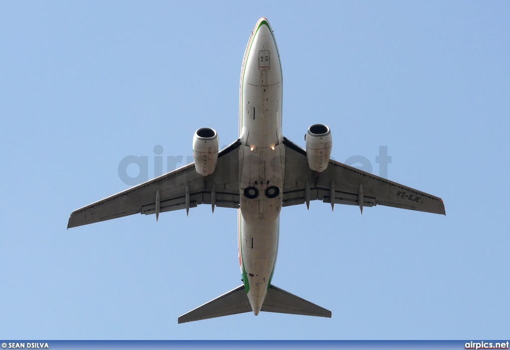 VT-SJE, Boeing 737-700, Air Sahara