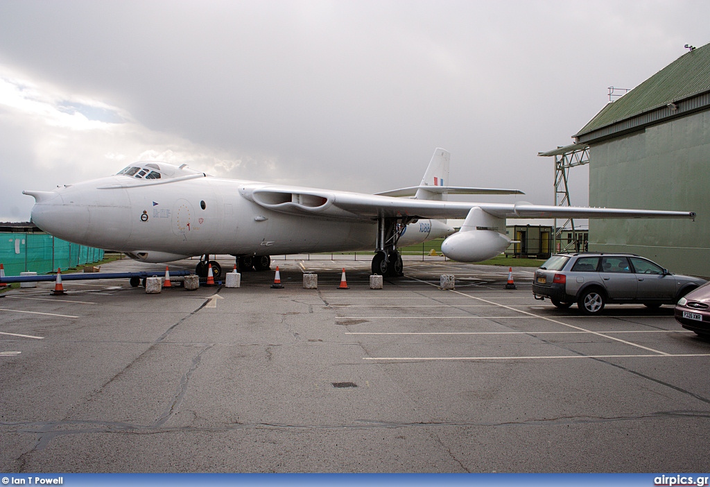 XD818, Vickers Valiant-BK.1, Royal Air Force