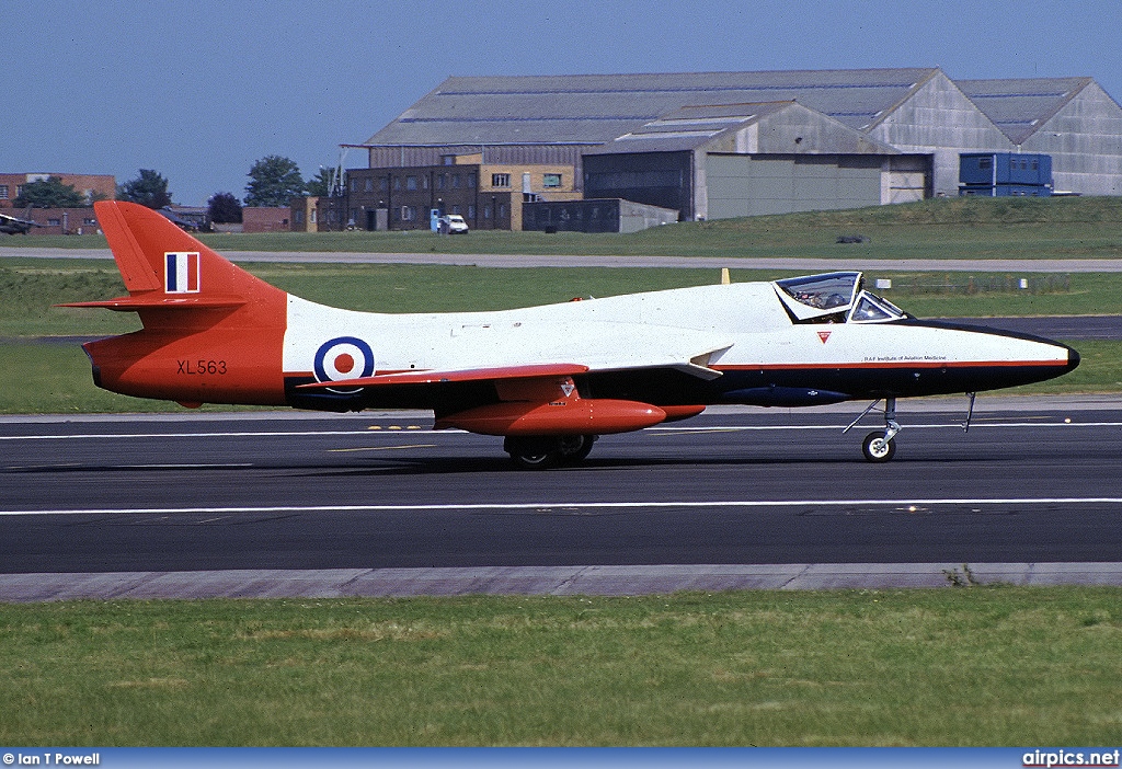 XL563, Hawker Hunter T.7, Royal Air Force