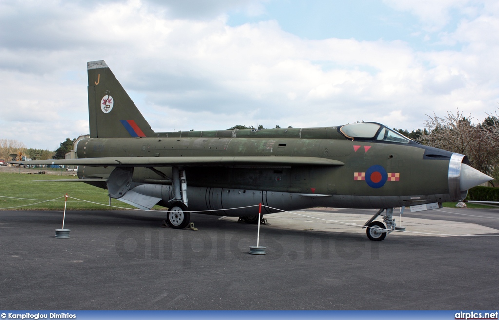 XN730, English Electric Lightning F2A, Royal Air Force