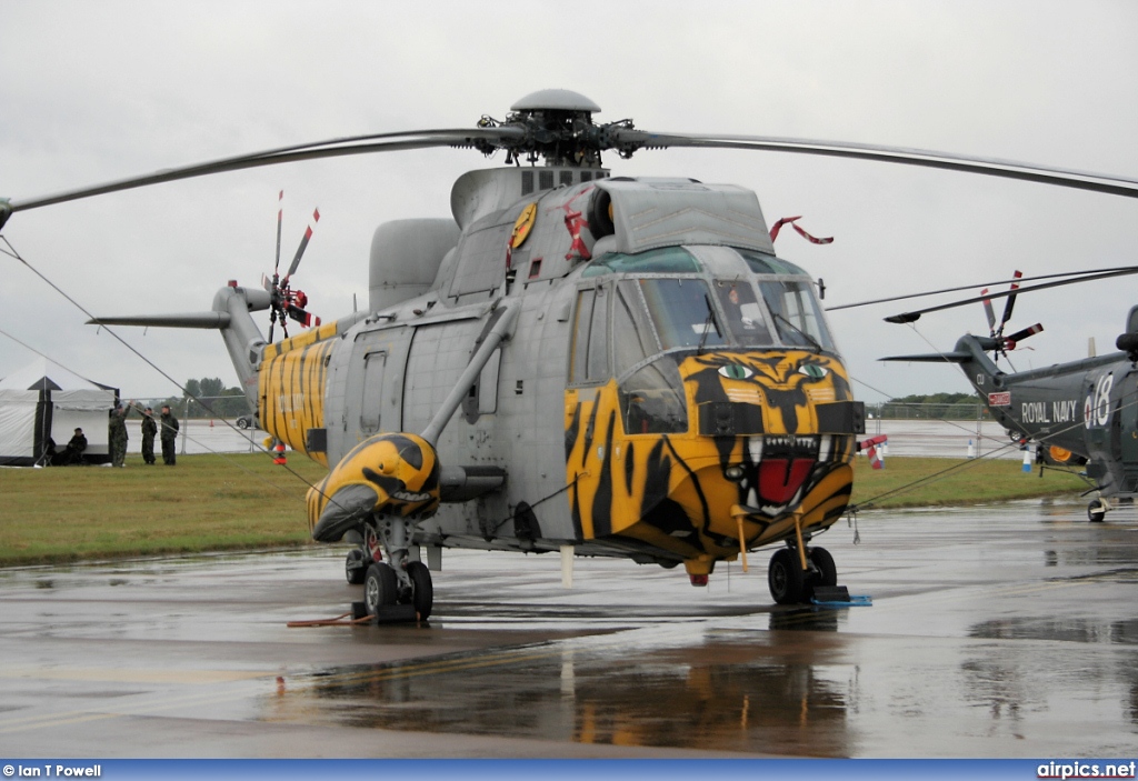 XV712, Westland WS-61 Sea King HAS.6, Royal Navy - Fleet Air Arm