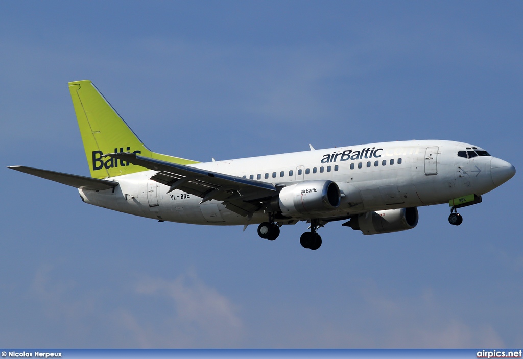 YL-BBE, Boeing 737-500, Air Baltic