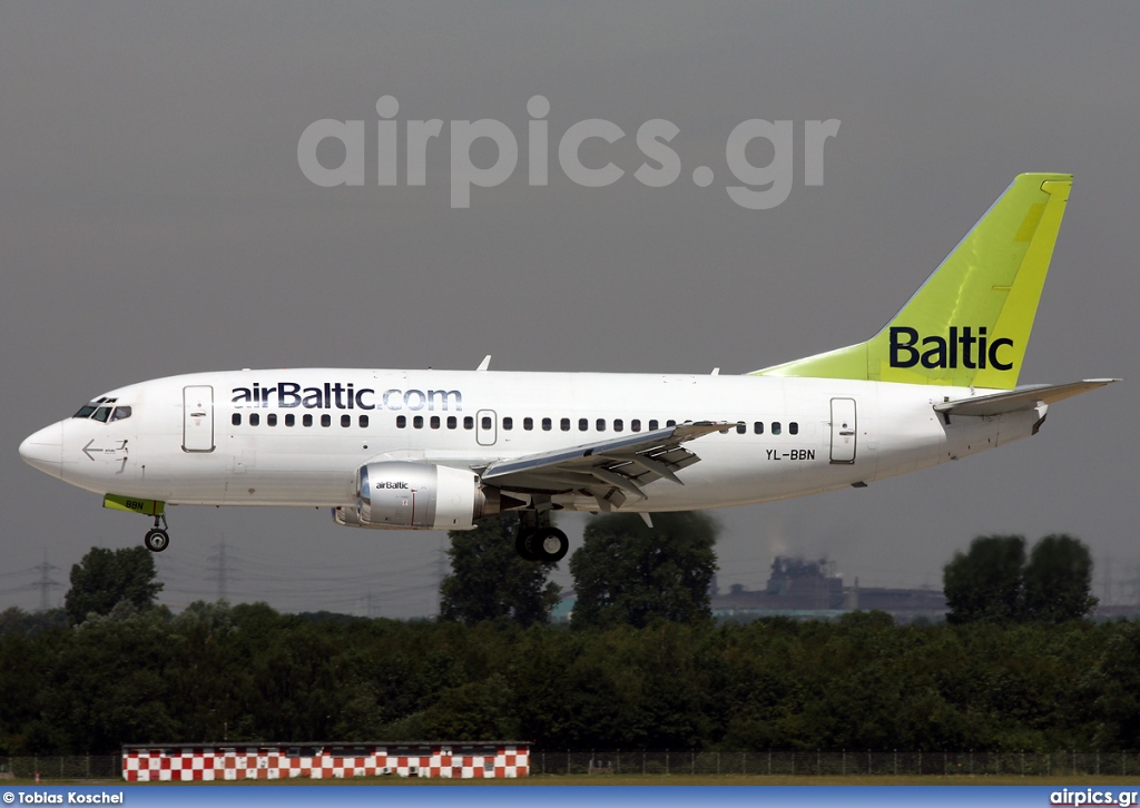 YL-BBN, Boeing 737-500, Air Baltic