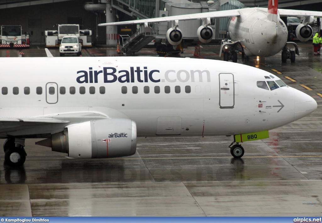 YL-BBQ, Boeing 737-500, Air Baltic