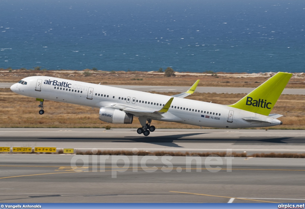 YL-BDB, Boeing 757-200, Air Baltic