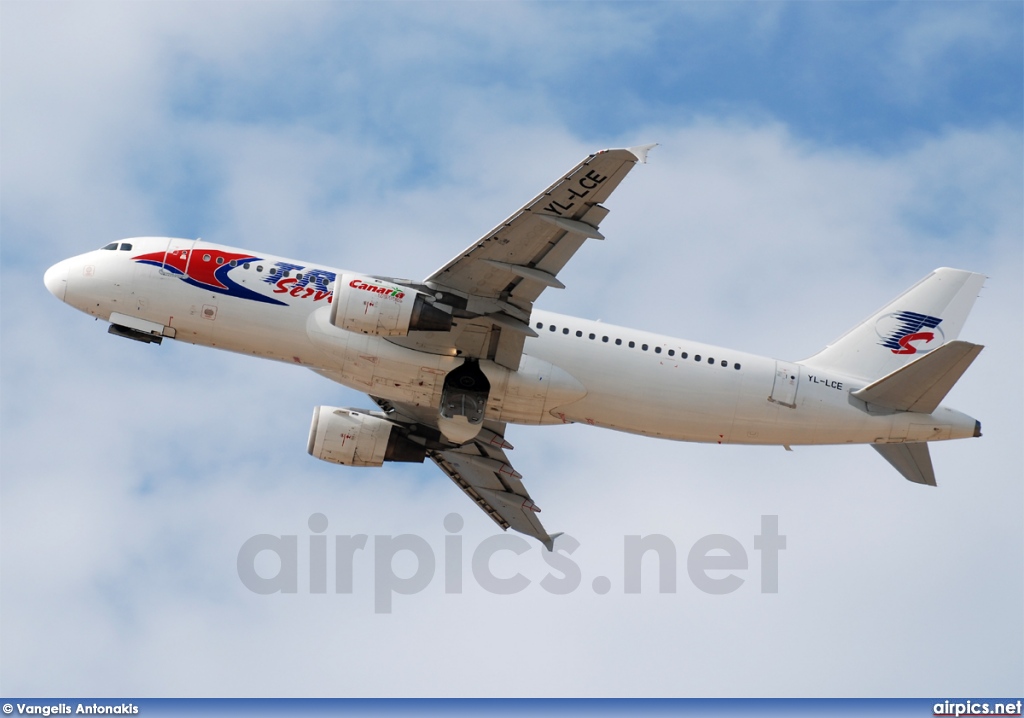 YL-LCE, Airbus A320-200, Travel Service (Czech Republic)