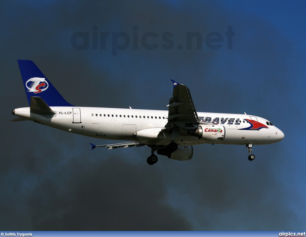 YL-LCF, Airbus A320-200, Travel Service (Czech Republic)