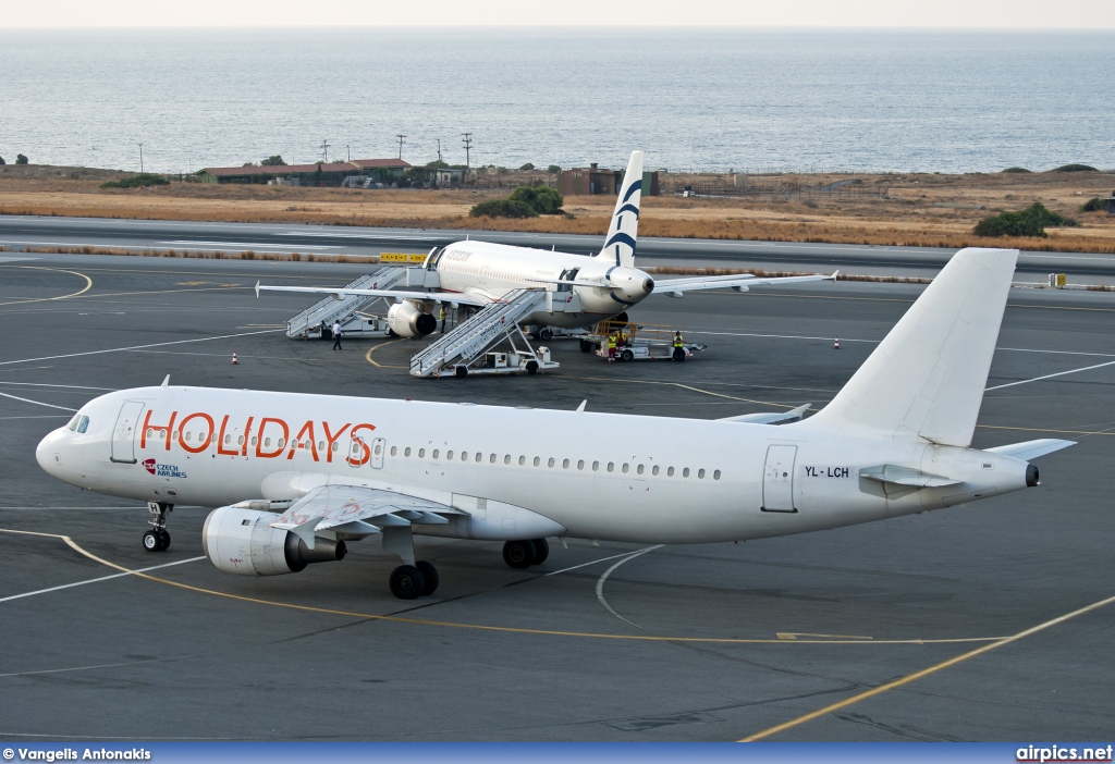 YL-LCH, Airbus A320-200, HOLIDAYS Czech Airlines