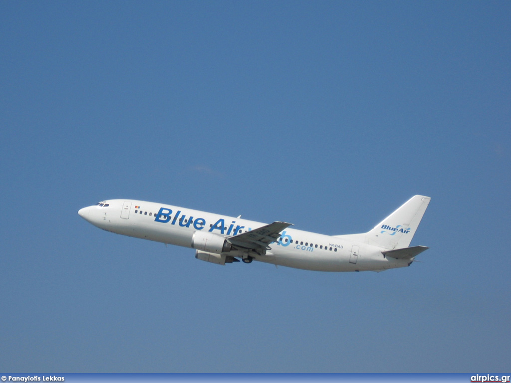 YR-BAD, Boeing 737-400, Blue Air