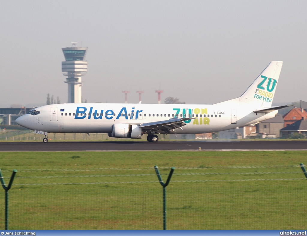 YR-BAE, Boeing 737-400, Blue Air