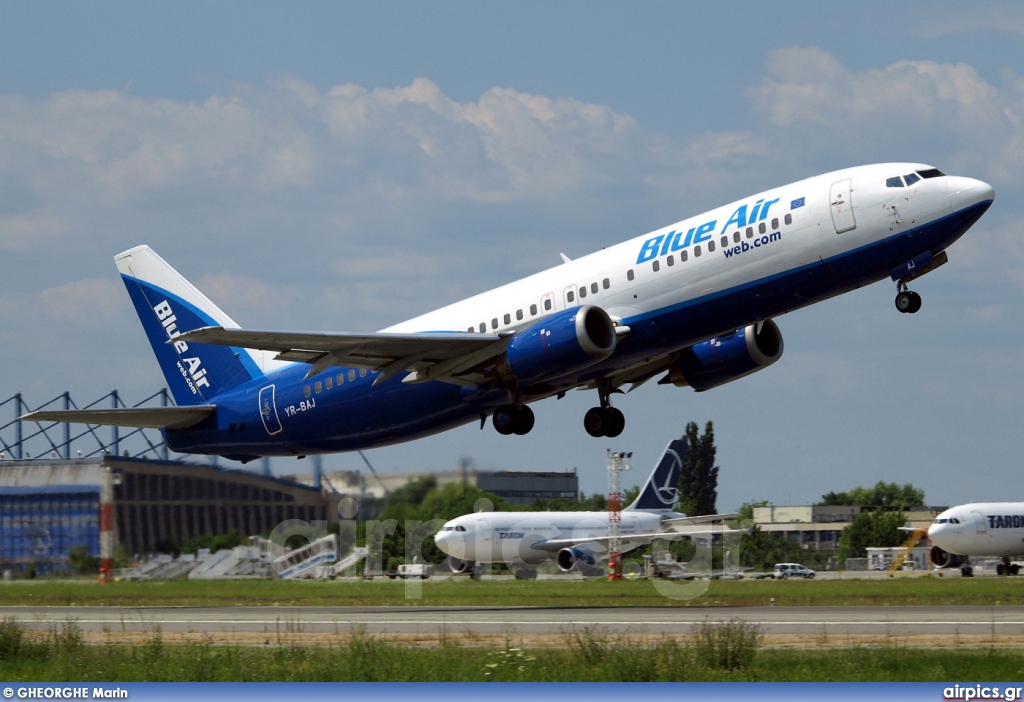 YR-BAJ, Boeing 737-400, Blue Air