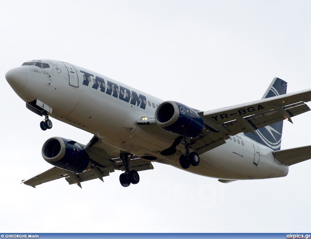 YR-BGA, Boeing 737-300, Tarom