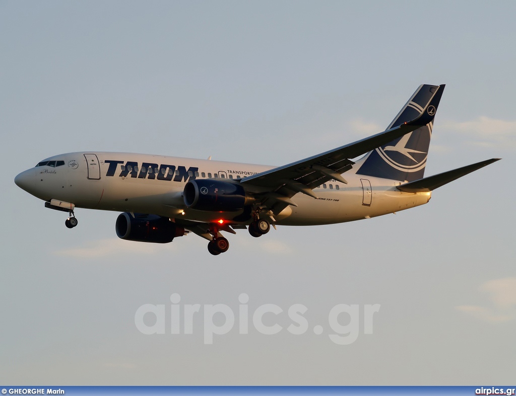 YR-BGF, Boeing 737-700, Tarom