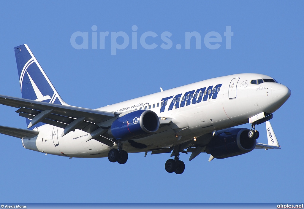 YR-BGF, Boeing 737-700, Tarom