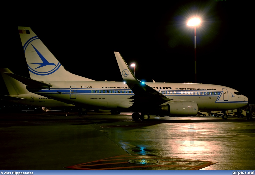 YR-BGG, Boeing 737-700, Tarom