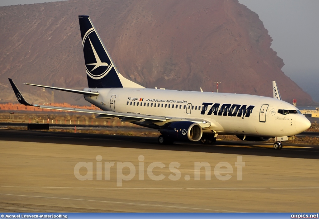 YR-BGH, Boeing 737-700, Tarom