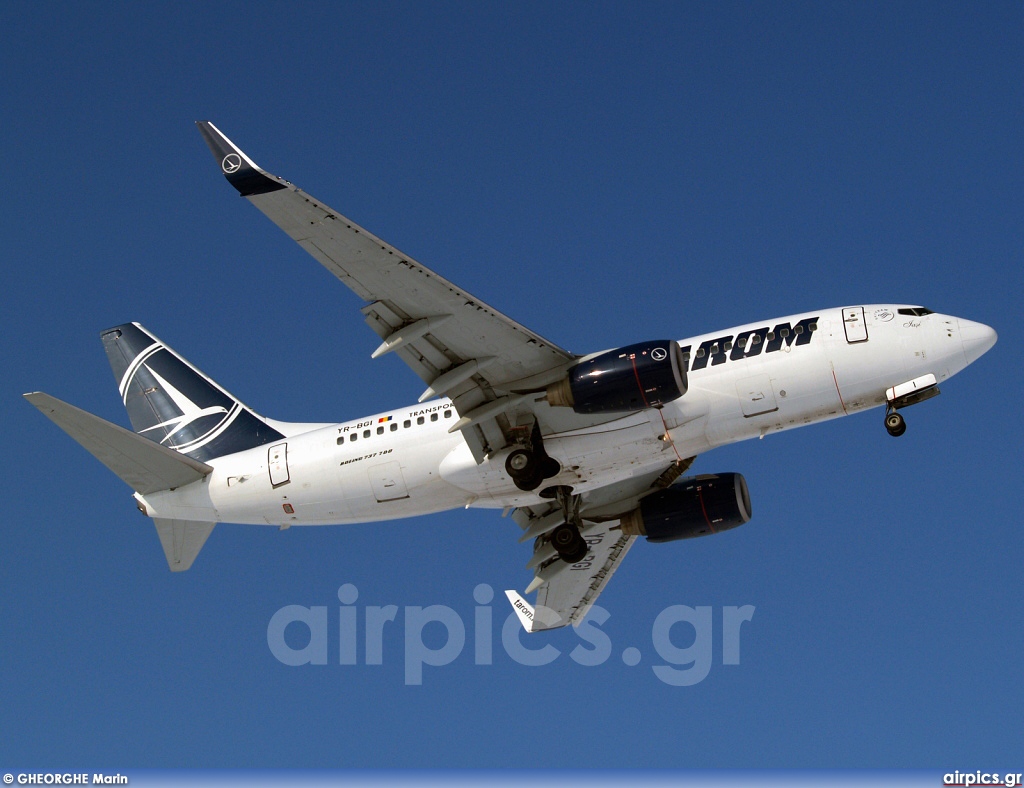 YR-BGI, Boeing 737-700, Tarom