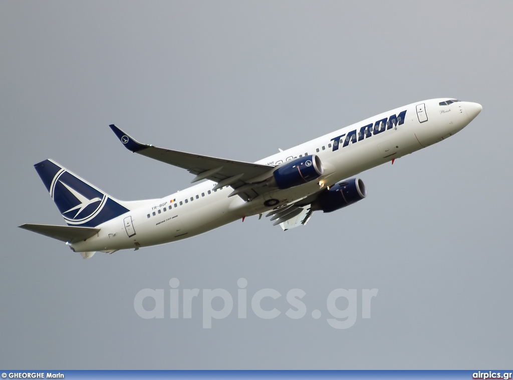 YR-BGP, Boeing 737-800, Tarom