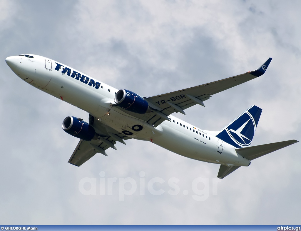 YR-BGR, Boeing 737-800, Tarom