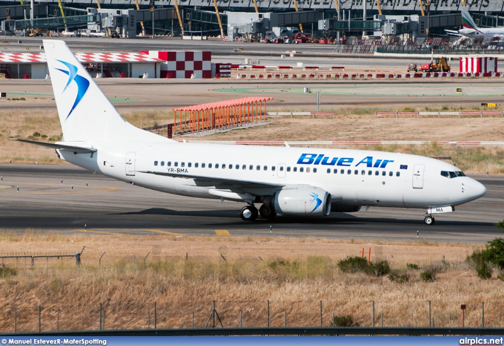 YR-BMA, Boeing 737-700, Blue Air