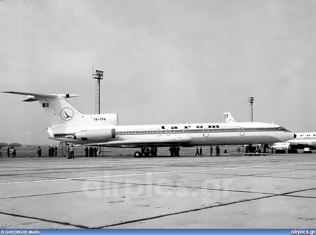 YR-TPA, Tupolev Tu-154B, Tarom