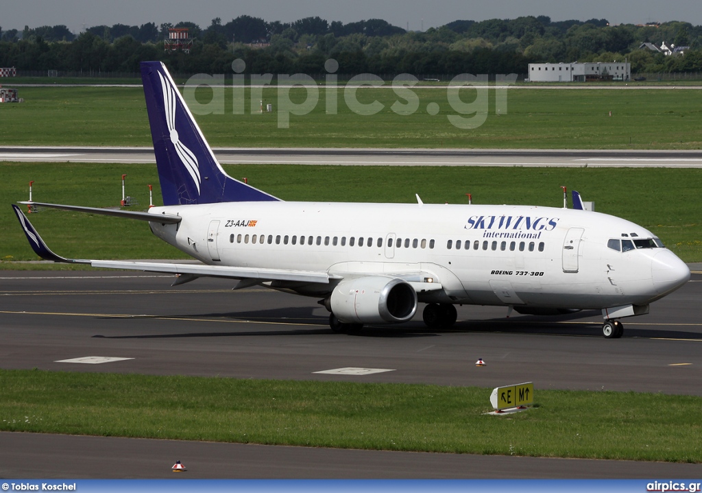 Z3-AAJ, Boeing 737-300, Skywings International