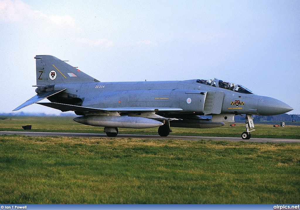 ZE364, McDonnell Douglas F-4J (UK) Phantom II, Royal Air Force