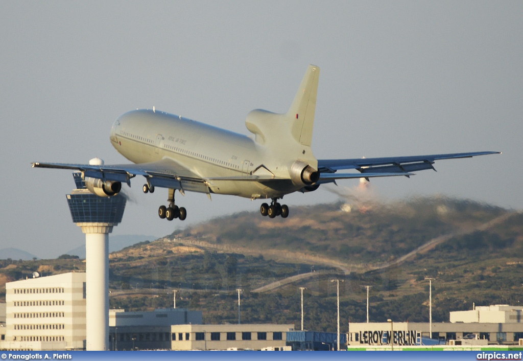 ZE704, Lockheed L-1011-500 Tristar C.2A, Royal Air Force