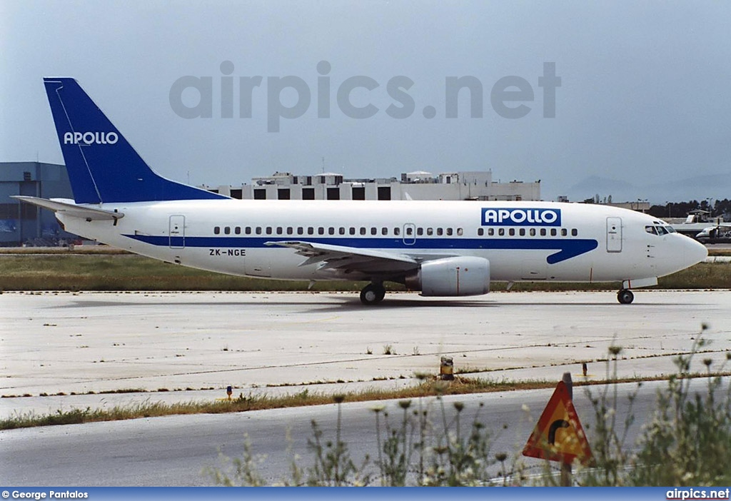 ZK-NGE, Boeing 737-300, Novair