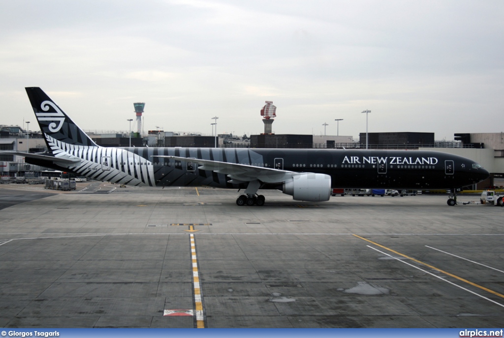 ZK-OKQ, Boeing 777-300ER, Air New Zealand