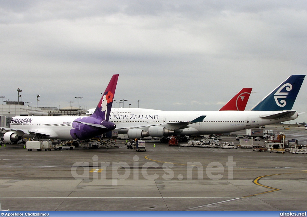 ZK-SUH, Boeing 747-400, Air New Zealand