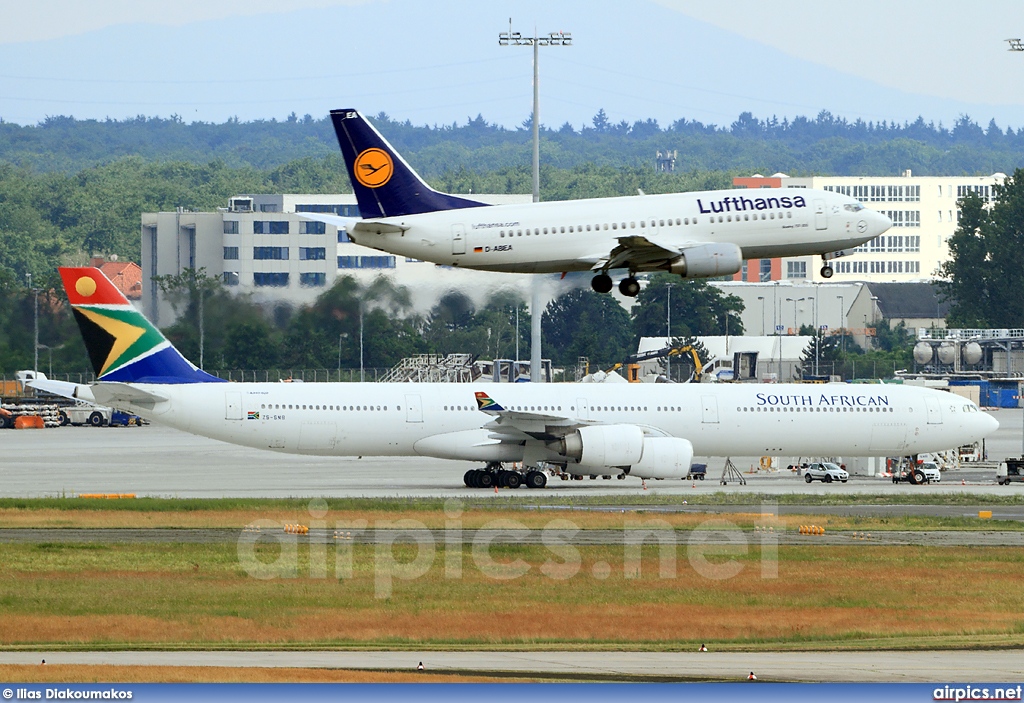 ZS-SNB, Airbus A340-600, South African Airways