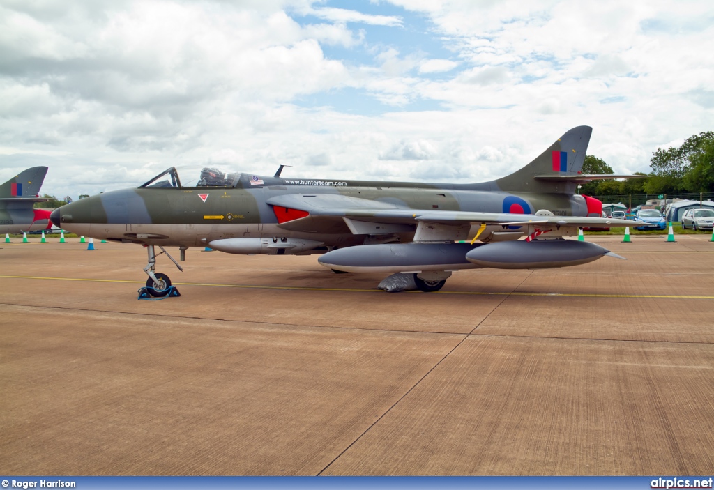 ZZ191, Hawker Hunter F.58, Private