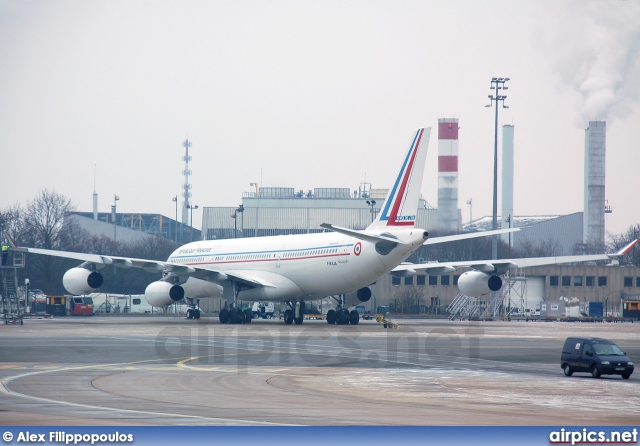 075, Airbus A340-200, French Air Force
