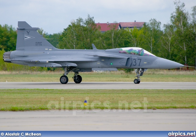 37, Saab JAS 39C Gripen, Hungarian Air Force